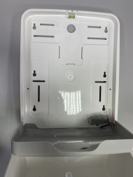Диспенсер для листовой туалетной бумаги WisePro K650-W пластик белый / 71700