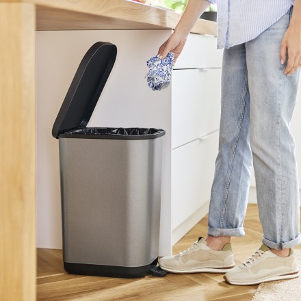 Урна с педалью Rotho RIBO 35 л пластик графит / 1061011102