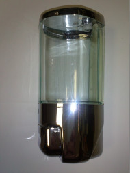  Дозатор для жидкого мыла DEW 700F