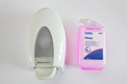 Дозатор для мыла-пены Kimberly-Clark Aqua 6983