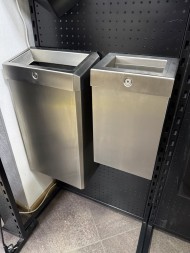 Металлическая урна WISEPRO настенная с замком 27 л нерж сталь Матовая сталь / 77-65M