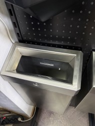 Металлическая урна WISEPRO настенная с замком 27 л нерж сталь Матовая сталь / 77-65M