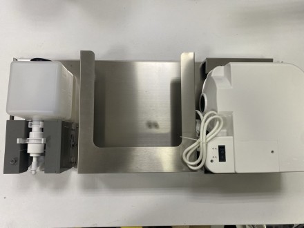 Встраиваемый блок выдвижной сушилка для рук+диспенсер полотенец+дозатор мыла WisePro за зеркалом Нерж сталь матовая сталь / 78-4